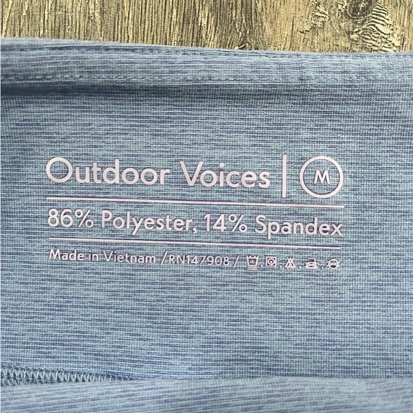 Outdoor Voices Blue Cropped Leggings Size Medium - Picture 5 of 7